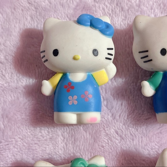 Hello Kitty Eraseez Collectible Erasers Pencil Toppers Blue Set of 4 - Picture 4 of 6